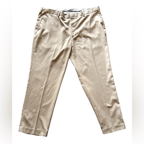 PGA Tour Golf Pants Men’s Size 42x30 Tan Stretch Pockets Flat Front Chino - Picture 1 of 12